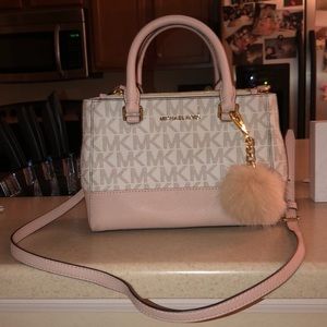 Micheal Kors Small logo and leather Satchel